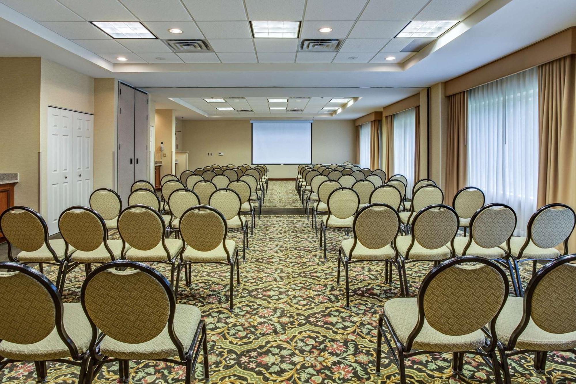 Hilton Garden Inn Cleveland Airport Fairview Park Zewnętrze zdjęcie